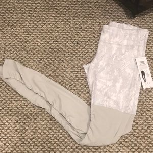 ALO Yoga Goddess Ribbed Legging